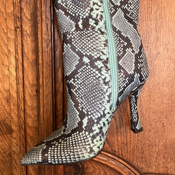 Gianni Bini Snakeskin Print Over the Knee Boots - Picture 10 of 16